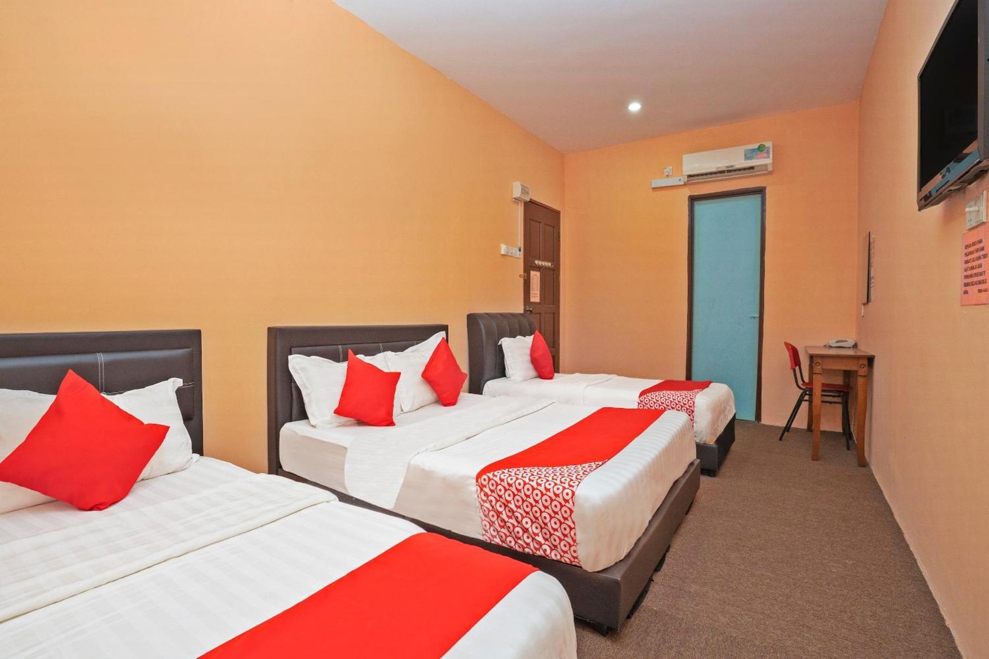 Sz Hotel Lumut Exterior foto
