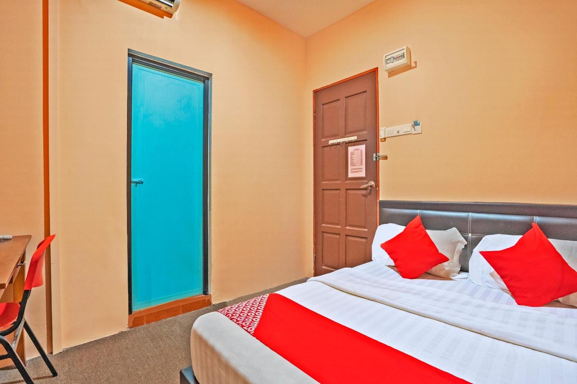 Sz Hotel Lumut Exterior foto