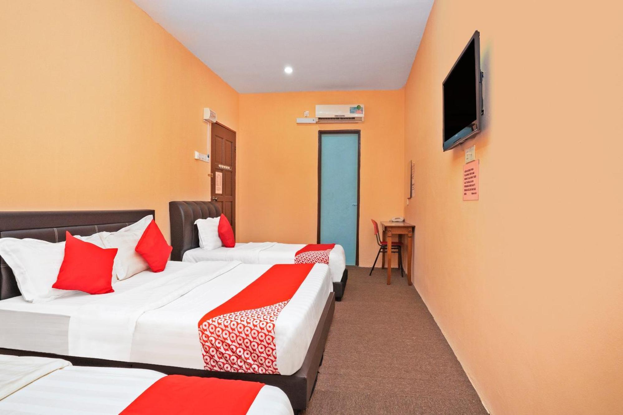 Sz Hotel Lumut Exterior foto