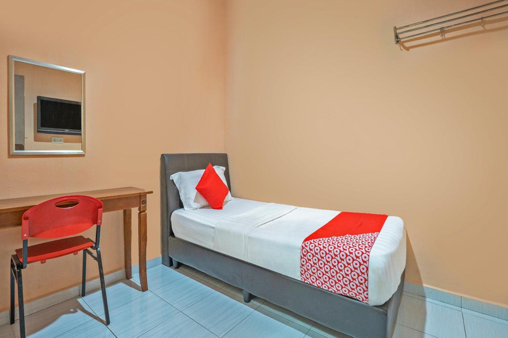 Sz Hotel Lumut Exterior foto