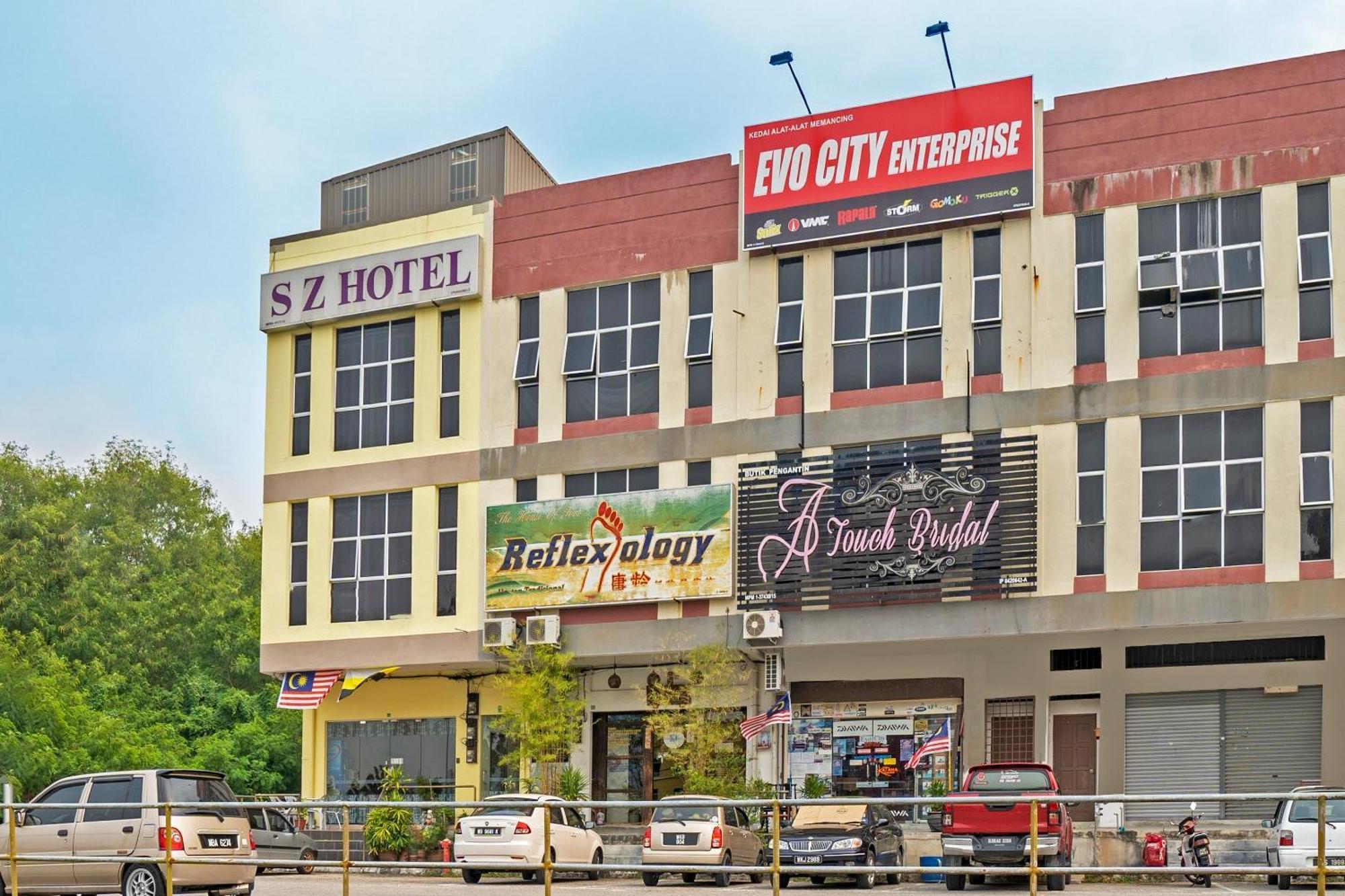 Sz Hotel Lumut Exterior foto
